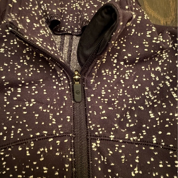 Lululemon Run Briskly 1/2 Zip Long Sleeve Pullover Black White Size 4 - Picture 5 of 9